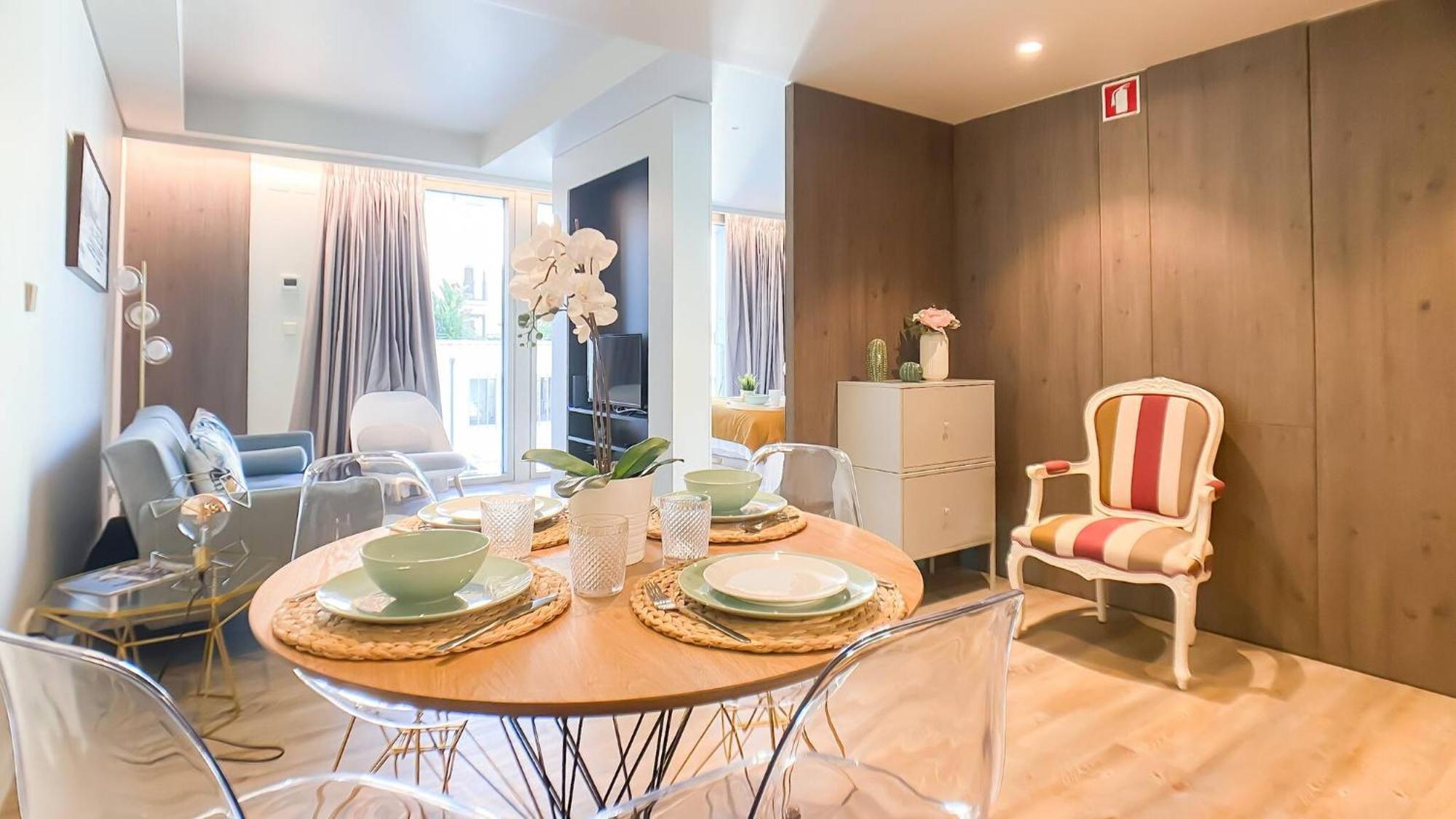 Downtown Design Apartment